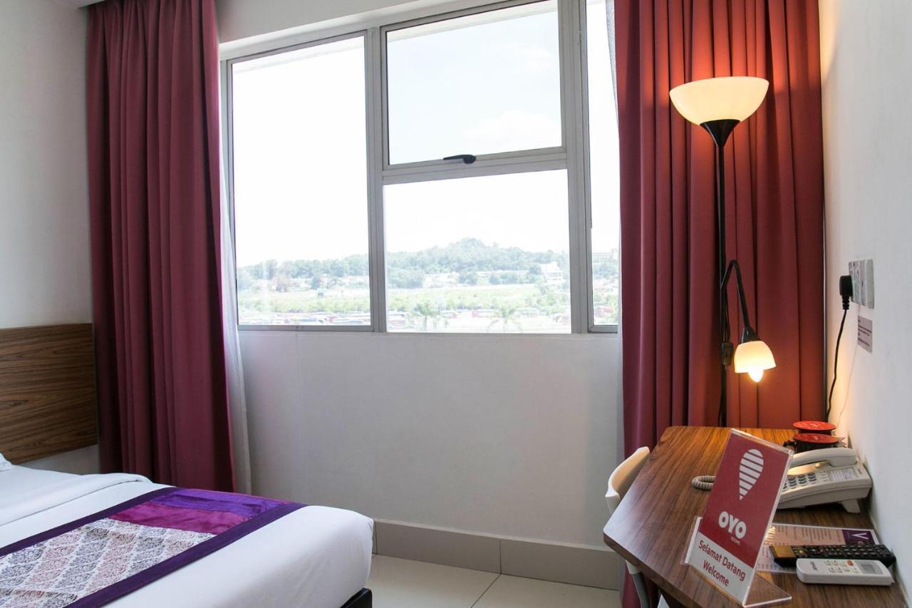 Oyo 180 V Hotel Kuala Lumpur Eksteriør billede
