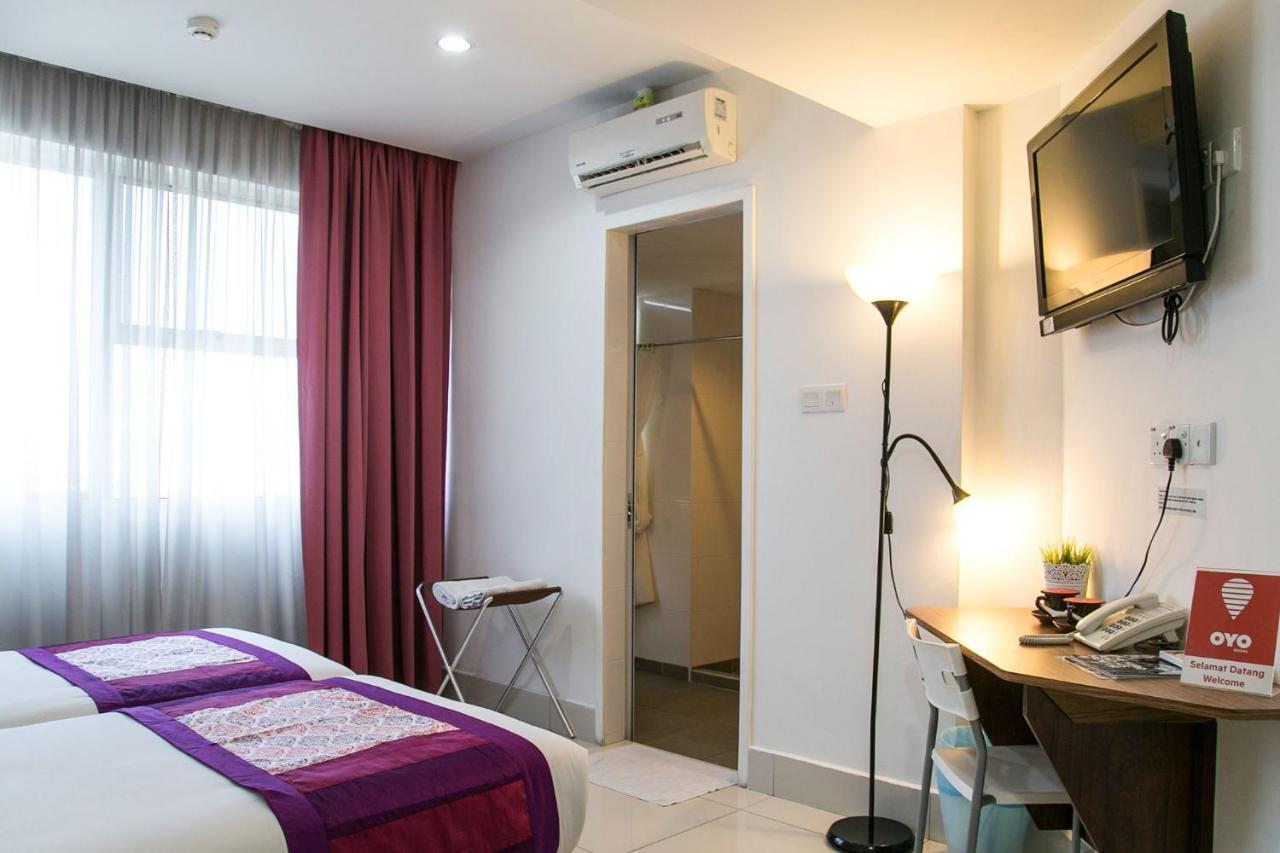 Oyo 180 V Hotel Kuala Lumpur Eksteriør billede